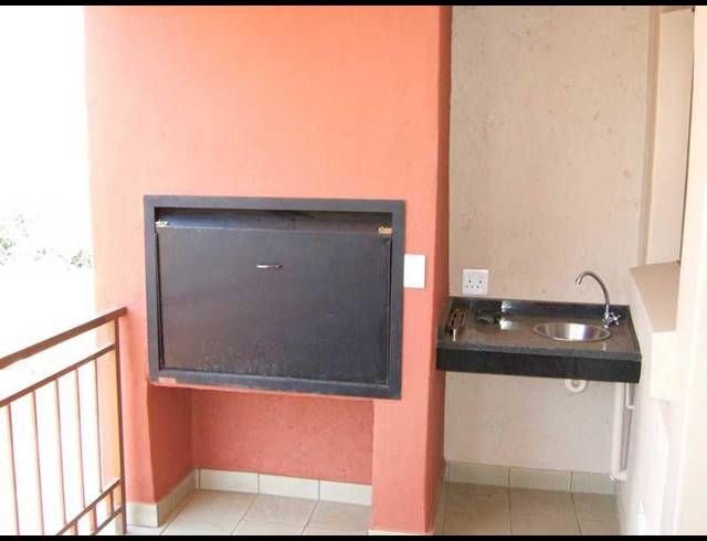 2 BEDROOM APARTMENT FOR SALE IN WHITE RIVER CENTRAL